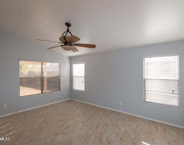 3109 W Vista Bonita Drive - Photo Thumbnail 2