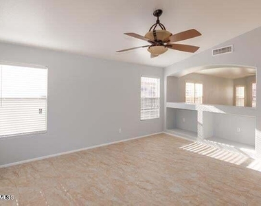 3109 W Vista Bonita Drive - Photo Thumbnail 5