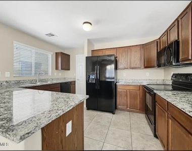 42939 W Jeremy Street - Photo Thumbnail 1