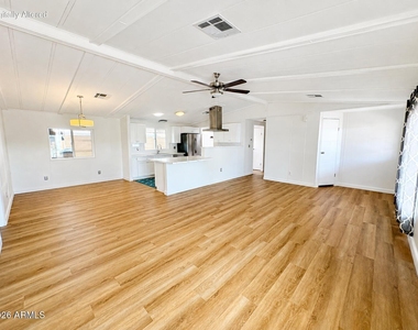 9317 E Cactus Lane - Photo Thumbnail 3