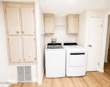 9317 E Cactus Lane - Photo Thumbnail 10
