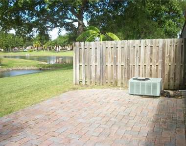 4953 E Lakes Drive - Photo Thumbnail 17