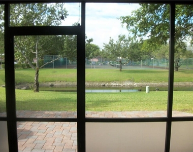 4953 E Lakes Drive - Photo Thumbnail 16