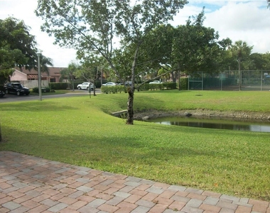 4953 E Lakes Drive - Photo Thumbnail 18