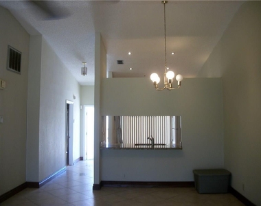 4953 E Lakes Drive - Photo Thumbnail 7