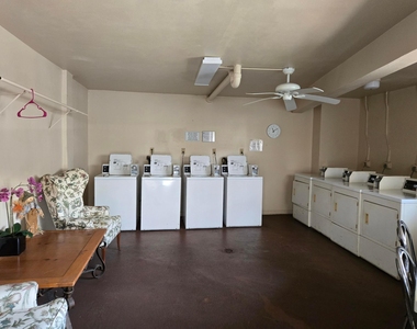 5190 Las Verdes Circle - Photo Thumbnail 5