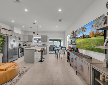 460 Nw 27th Avenue - Photo Thumbnail 6