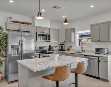 460 Nw 27th Avenue - Photo Thumbnail 14