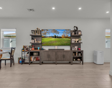 460 Nw 27th Avenue - Photo Thumbnail 10