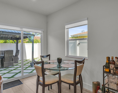460 Nw 27th Avenue - Photo Thumbnail 8