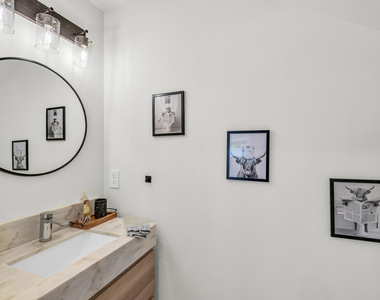 460 Nw 27th Avenue - Photo Thumbnail 13
