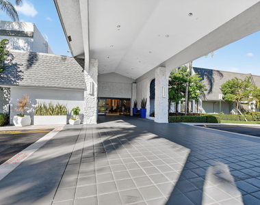 7370 S Oriole Boulevard - Photo Thumbnail 36