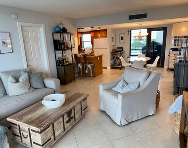 336 Golfview Road - Photo Thumbnail 1