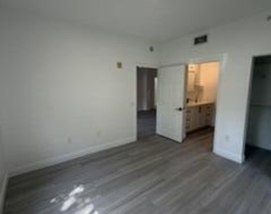 2807 Veronia Drive - Photo Thumbnail 70
