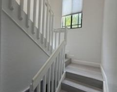 2807 Veronia Drive - Photo Thumbnail 52