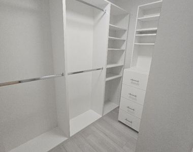 2807 Veronia Drive - Photo Thumbnail 6