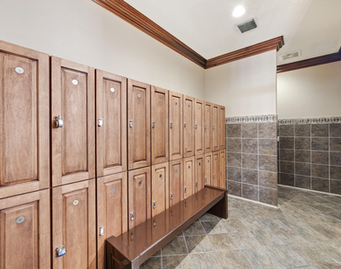 2807 Veronia Drive - Photo Thumbnail 16