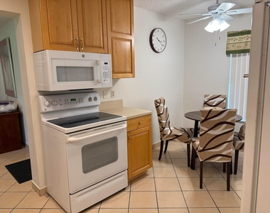14648 Bonaire Boulevard - Photo Thumbnail 6