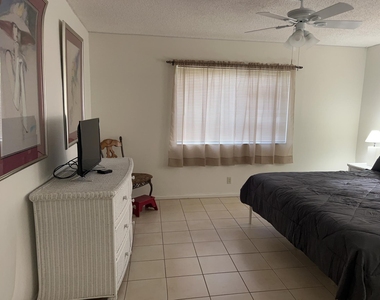 14648 Bonaire Boulevard - Photo Thumbnail 4