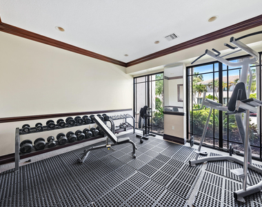 2807 Veronia Drive - Photo Thumbnail 24