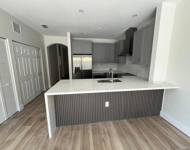 10906 Sw 181st Terrace - Photo Thumbnail 3