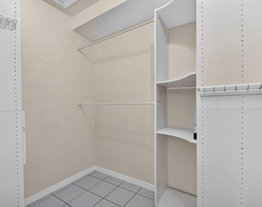 111 Vassar Drive - Photo Thumbnail 36