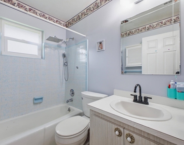 441 Sw Curry Street - Photo Thumbnail 7