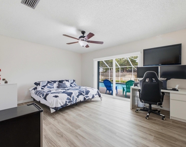 441 Sw Curry Street - Photo Thumbnail 8