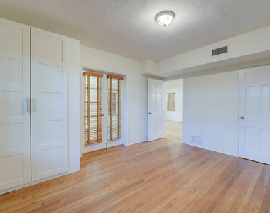 1601 Se 2nd Street - Photo Thumbnail 12