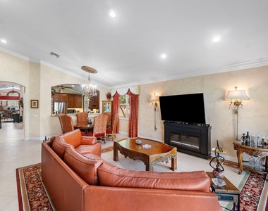 6181 Island Walk - Photo Thumbnail 11
