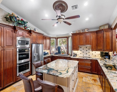 6181 Island Walk - Photo Thumbnail 5