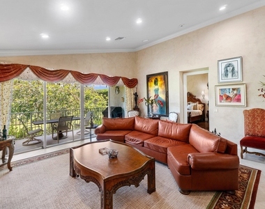 6181 Island Walk - Photo Thumbnail 9