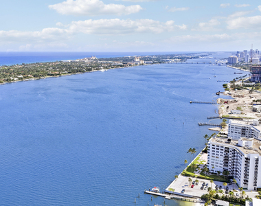 2800 N Flagler Drive - Photo Thumbnail 32