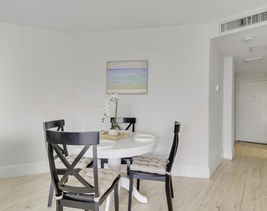 2800 N Flagler Drive - Photo Thumbnail 16