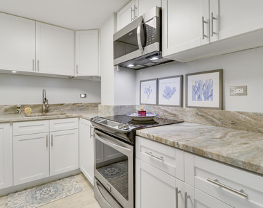 2800 N Flagler Drive - Photo Thumbnail 9