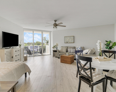 2800 N Flagler Drive - Photo Thumbnail 10