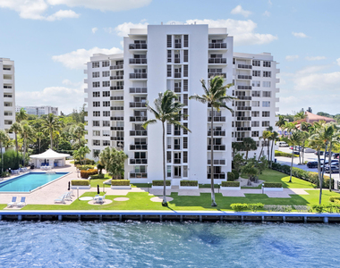 2800 N Flagler Drive - Photo Thumbnail 4