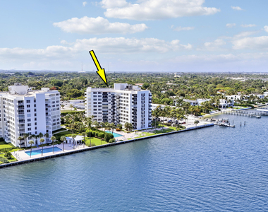 2800 N Flagler Drive - Photo Thumbnail 3