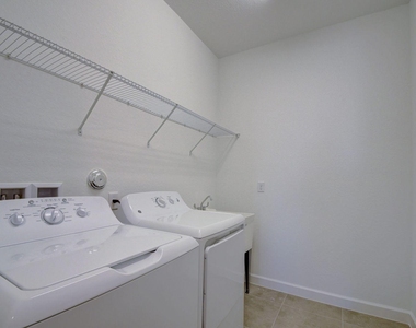 1000 Sterling Pine Place - Photo Thumbnail 12