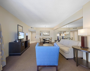 17375 Collins Avenue - Photo Thumbnail 11