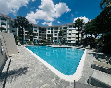 1000 River Reach Drive - Photo Thumbnail 42