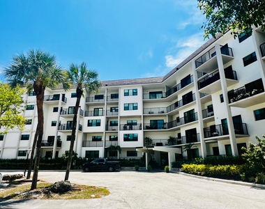 1000 River Reach Drive - Photo Thumbnail 32