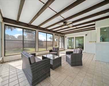115 Elm Avenue - Photo Thumbnail 11