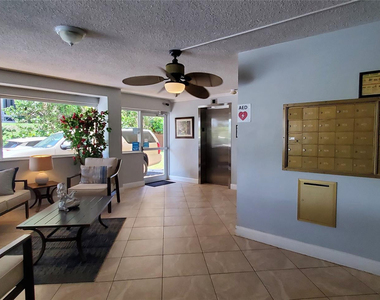 1161 Hillsboro Mile - Photo Thumbnail 64