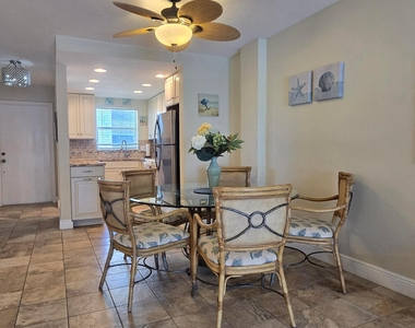 1161 Hillsboro Mile - Photo Thumbnail 36