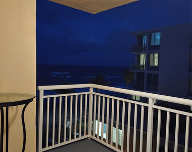 1161 Hillsboro Mile - Photo Thumbnail 28