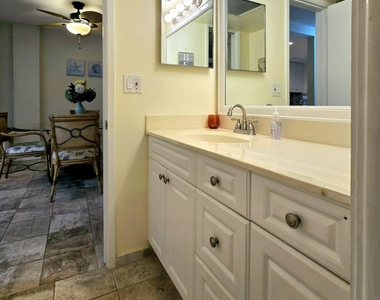 1161 Hillsboro Mile - Photo Thumbnail 48
