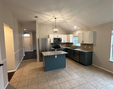 109 Fallen Rock Drive - Photo Thumbnail 8