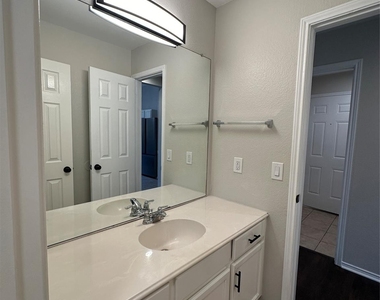 109 Fallen Rock Drive - Photo Thumbnail 29