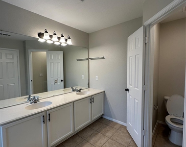 109 Fallen Rock Drive - Photo Thumbnail 19